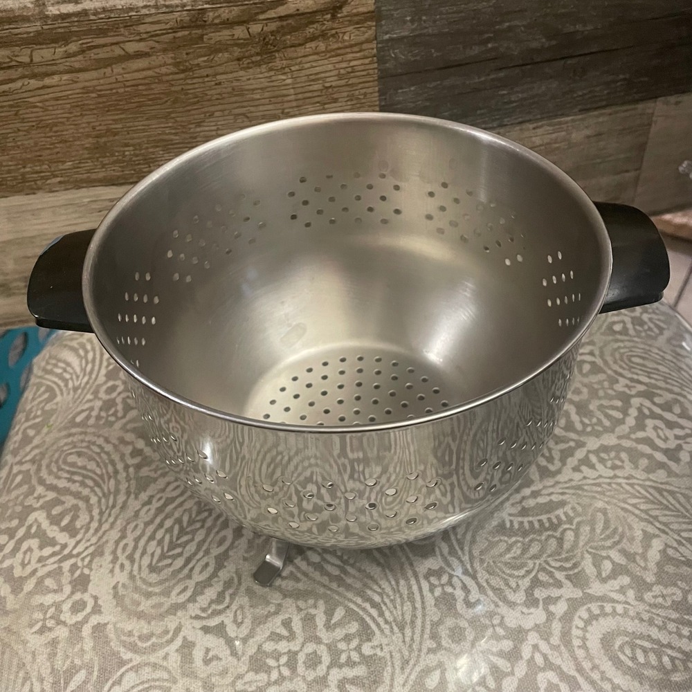 Stainless Steel Colander Strainer Kitchen Tool with Handles and Feet